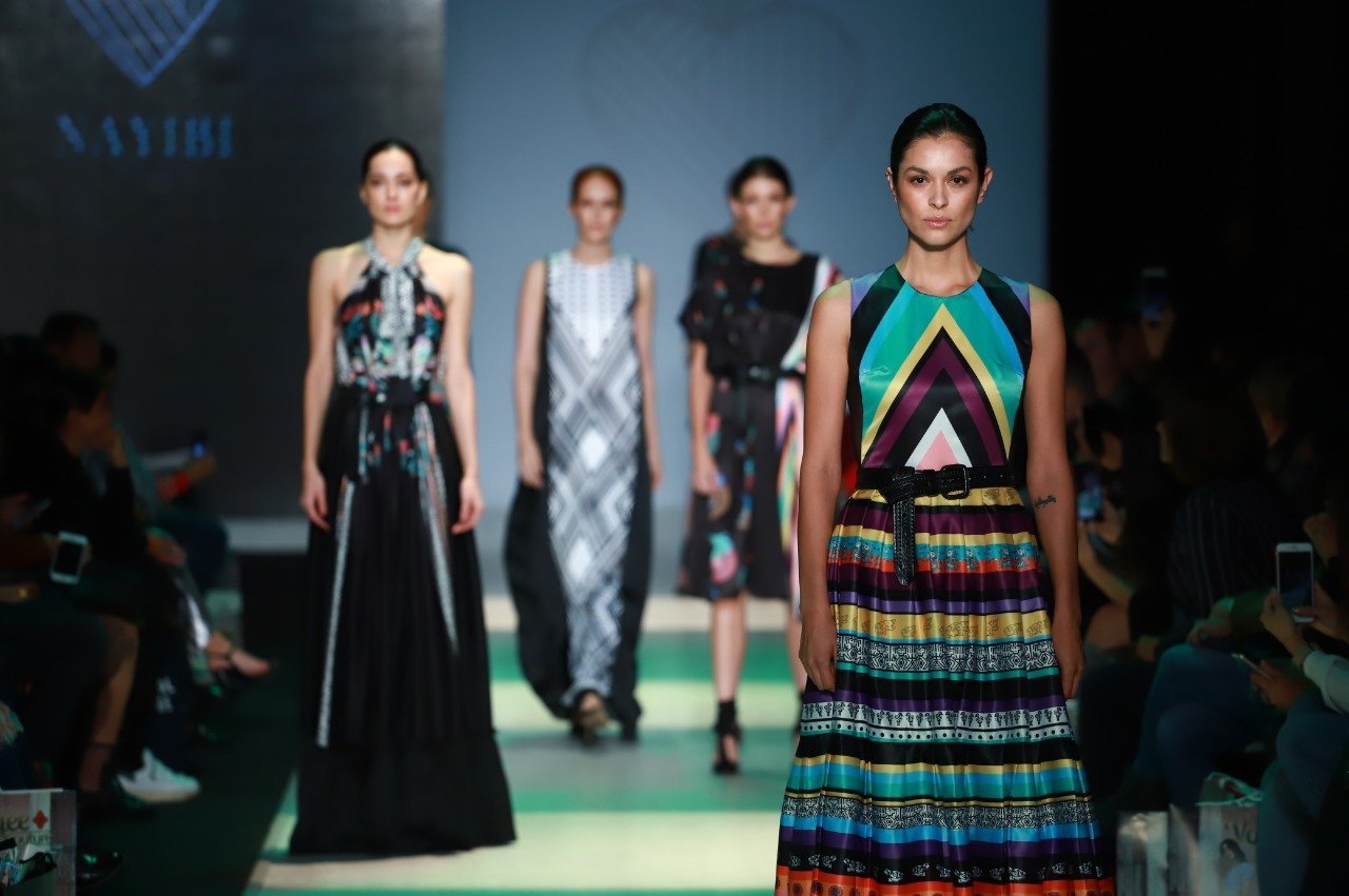 Modern Mexican Fashion Clothing | CoLores Decor CoLores DECOR Modern Mexican Fashion Clothing | CoLores Decor CoLores DECOR