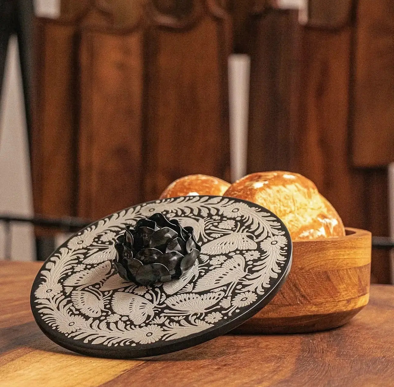 Mexican Handmade Parota Wood Tortilla Warmer - Olinala | CoLores
