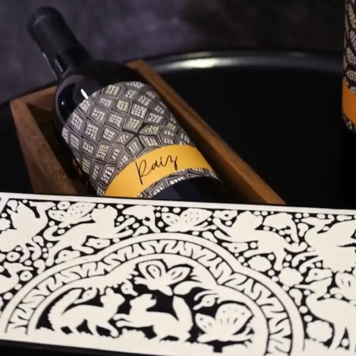 Mexican Handmade Parota Wood Wine Carrier Storage Box - Olinala 2.0 Colores Decor l Mexican Artisan Decor