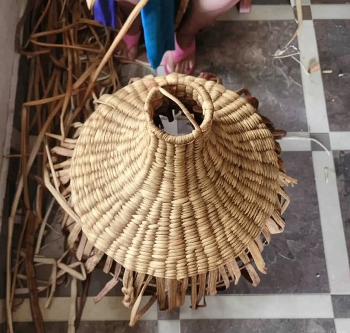 Mexican Handmade Tule Sea Weed Pendant- Zihua CoLores Decor | Mexican Artisan Decor