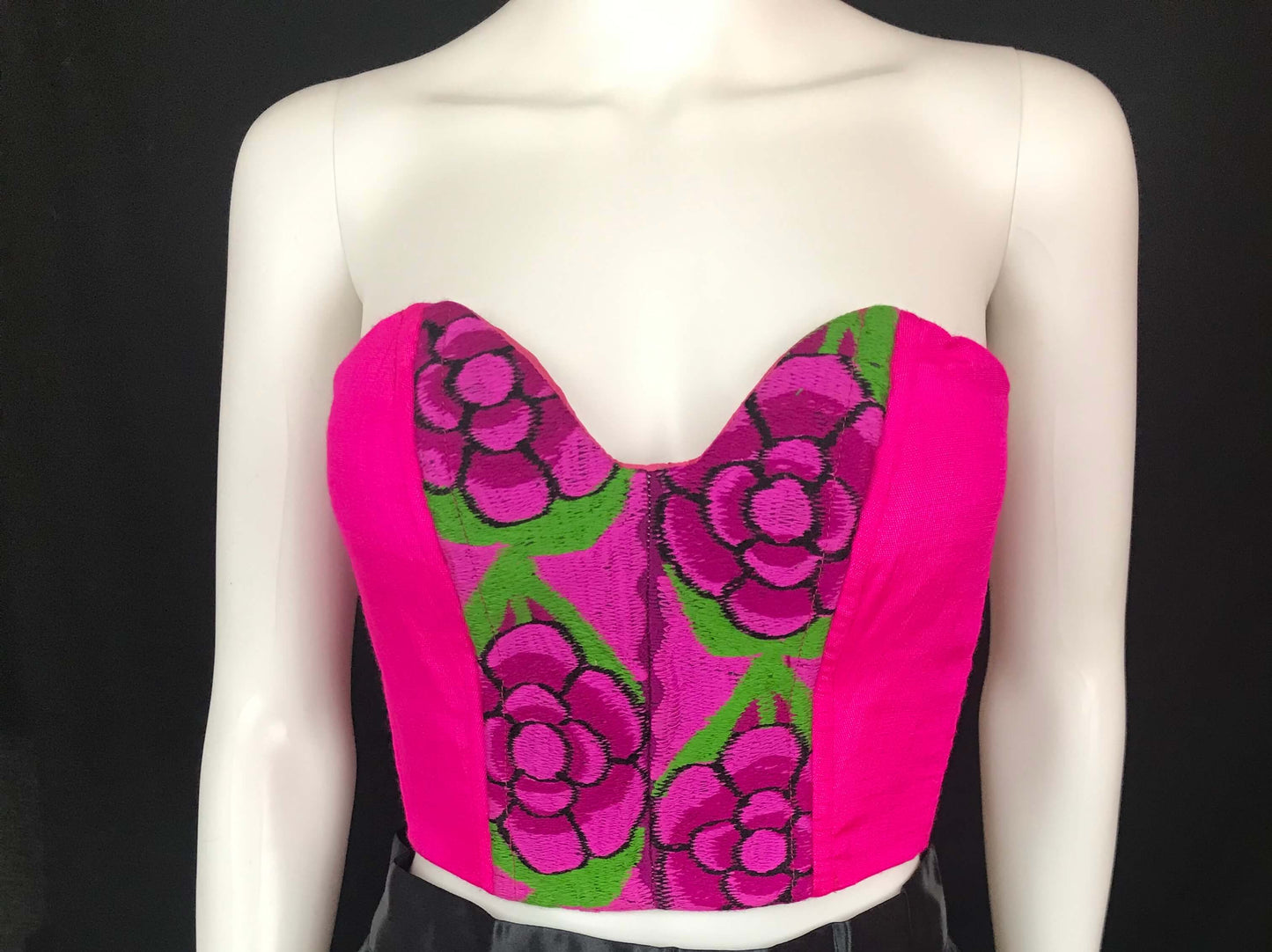 Mexican Fashion Embroidered Corset - Nayibi Mexico Oaxaca Rosa Corset Colores Decor