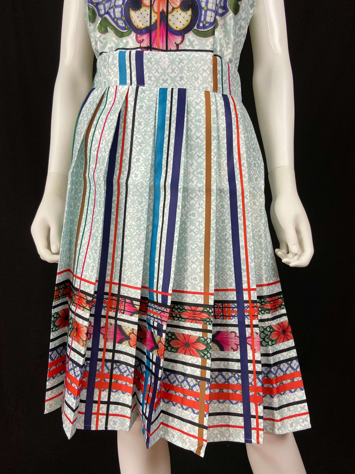 Mexican Fashion Designer Talavera Flores Set Colores Decor