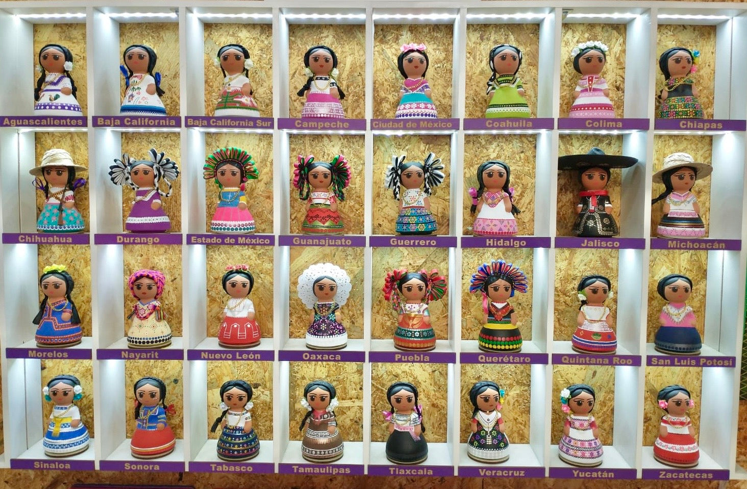 Mexican Handmade Clay Folklore Figurines- 32-Total Mexican State Dolls MeXican Artisan Fashion & Design