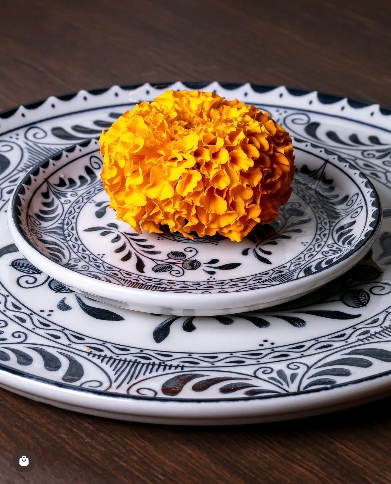 Mexican Porcelain 20-Piece BLACK Talavera Dinnerware Set CoLores Decor l Mexican Artisan Decor