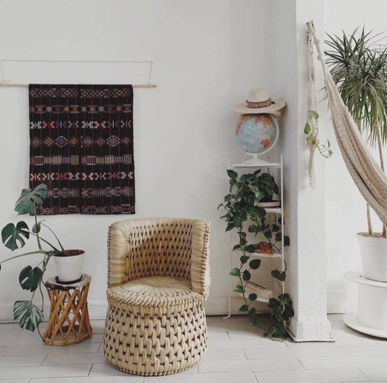 Mexican Handwoven Seaweed 31" Tule Chair CoLores Decor | Mexican Artisan Decor