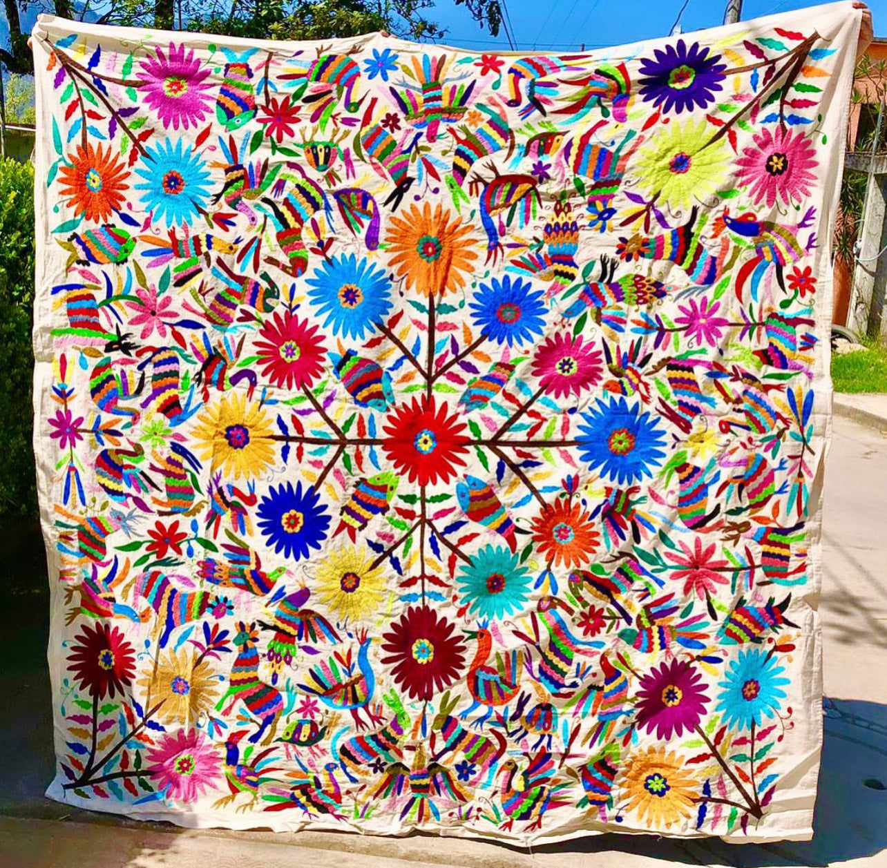 Hand Embroidered Otomi Tenango de Doria Tablecloth- MIL Flores CoLores Decor