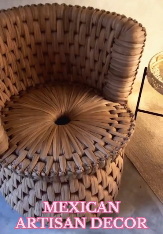 Mexican Handwoven Seaweed 31" Tule Chair