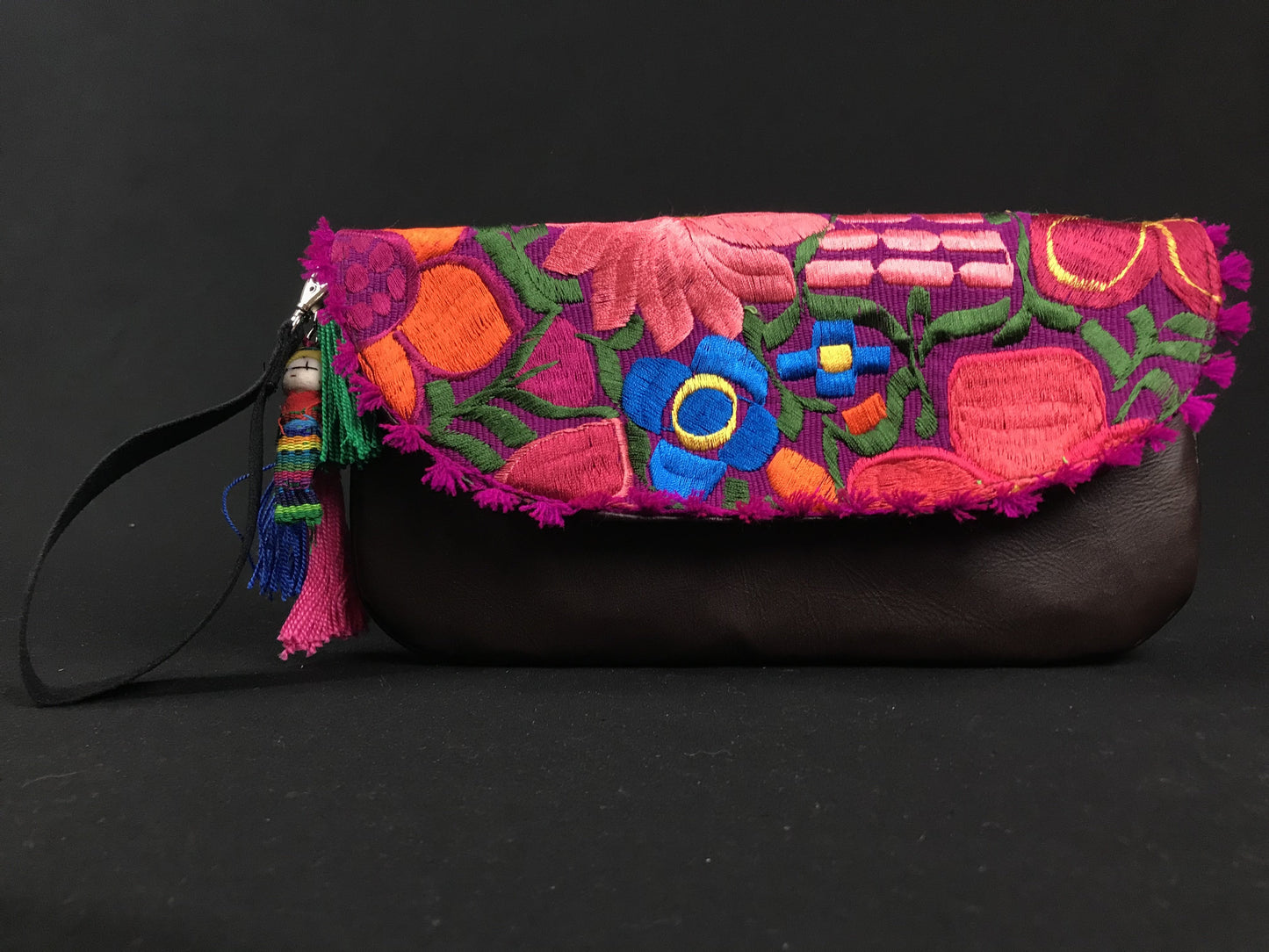 Guie Chiapas Embroidered Leather Wristlet Colores Decor