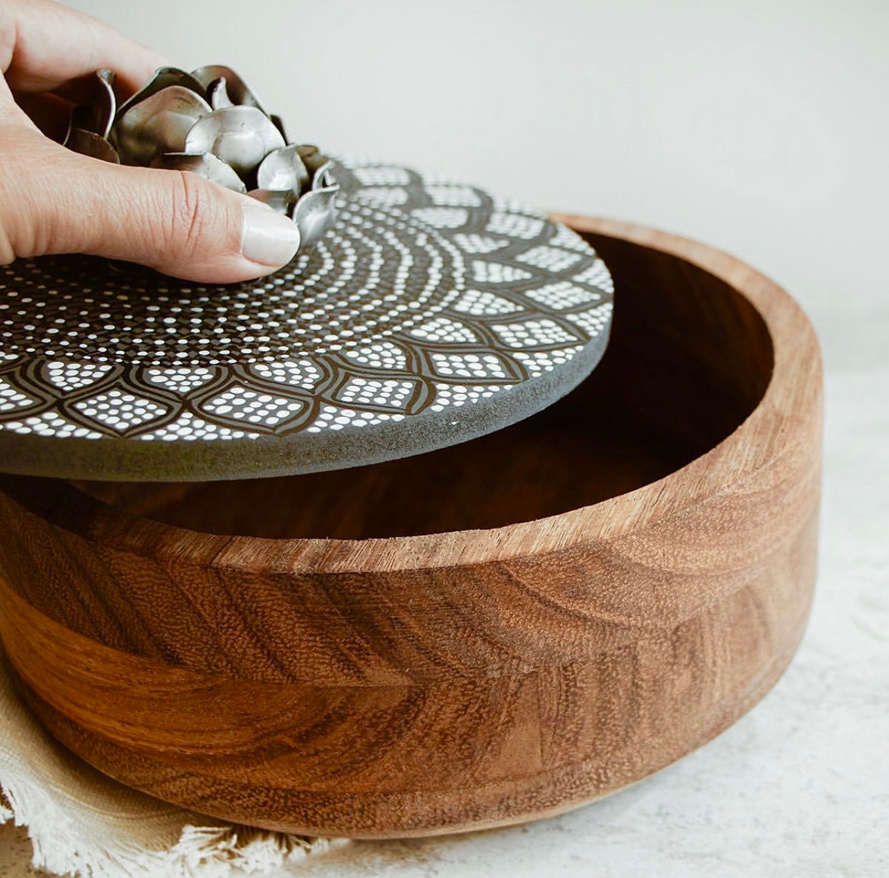 Mexican Handmade Parota Wood Tortilla Warmer - Olinala Colores Decor l Mexican Artisan Decor